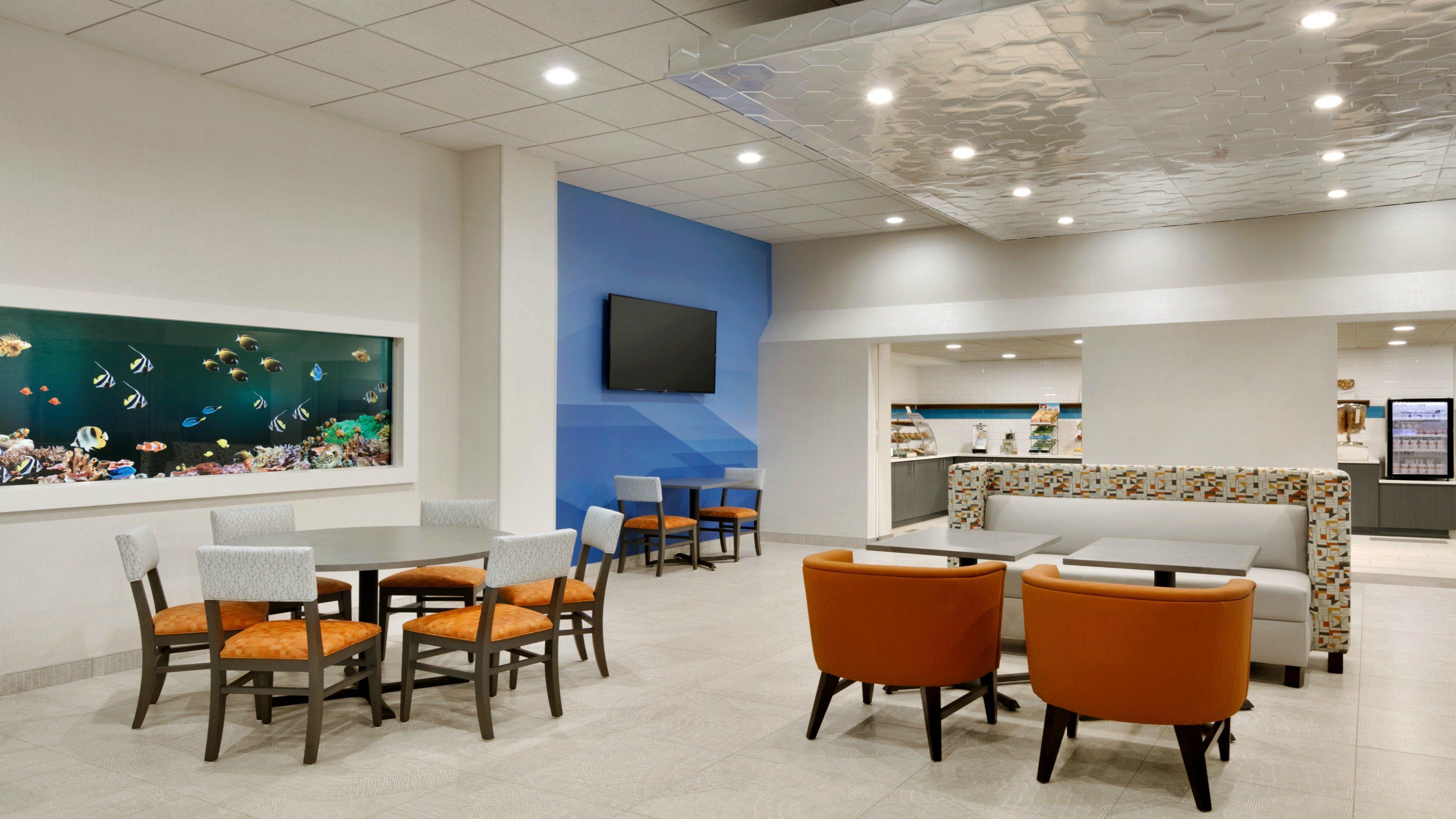 Holiday Inn Express - Williamsburg Busch Gardens Area By Ihg Exterior foto