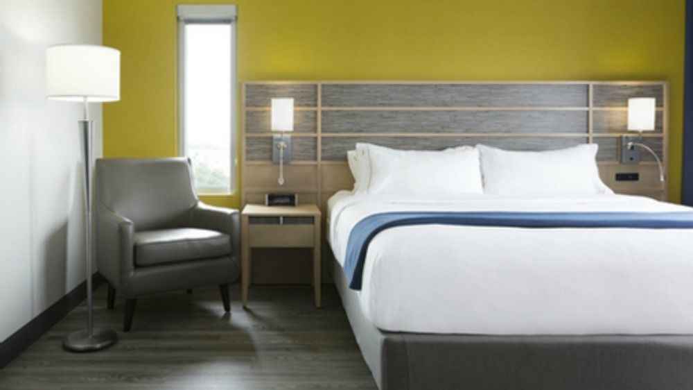 Holiday Inn Express - Williamsburg Busch Gardens Area By Ihg Exterior foto