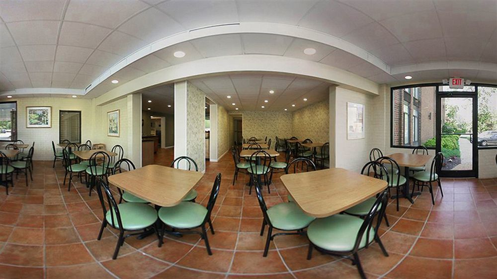 Holiday Inn Express - Williamsburg Busch Gardens Area By Ihg Exterior foto