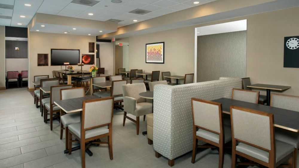 Holiday Inn Express - Williamsburg Busch Gardens Area By Ihg Exterior foto