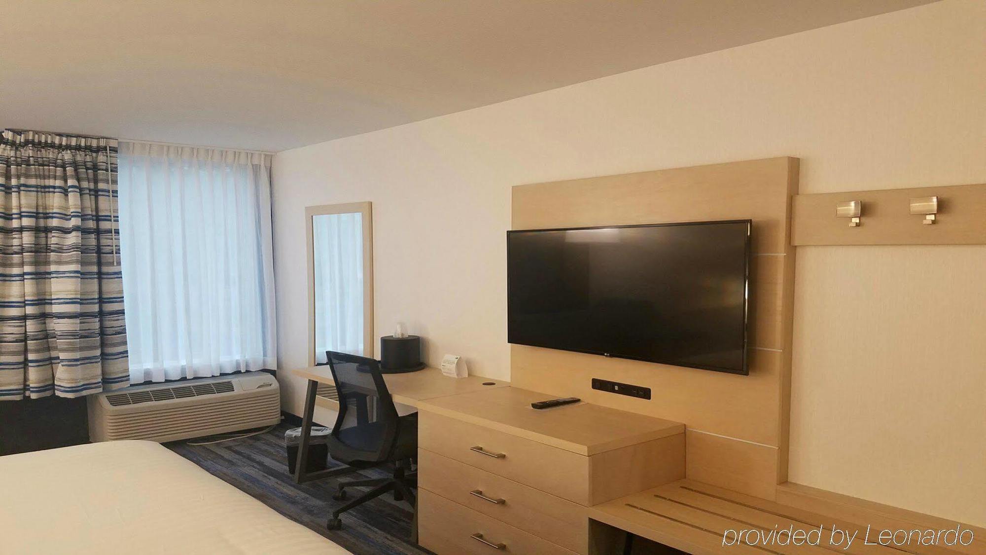 Holiday Inn Express - Williamsburg Busch Gardens Area By Ihg Exterior foto